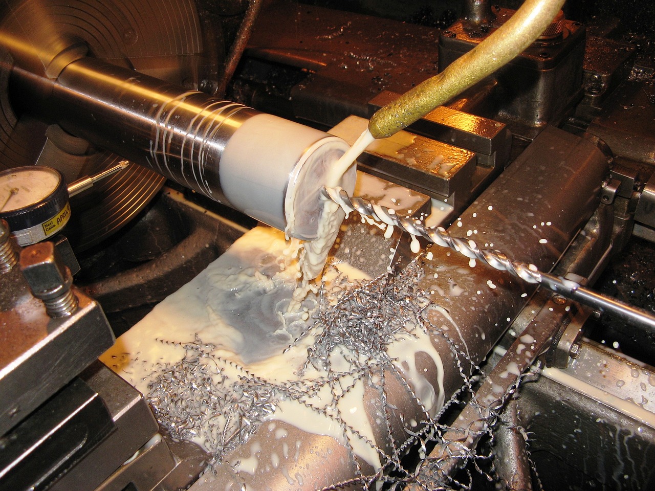 drilling-539407_1280.jpg
