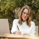 e374d356-linkedin-sales-navigator-rkmqrhzqhyu-unsplash-1.png